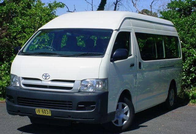 12 seater minibus toyota commuter #3